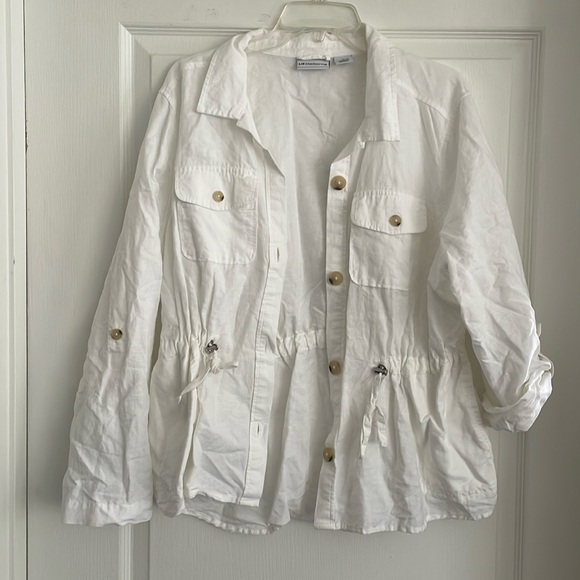 Liz Claiborne White Collar Button Top - Picture 1 of 1